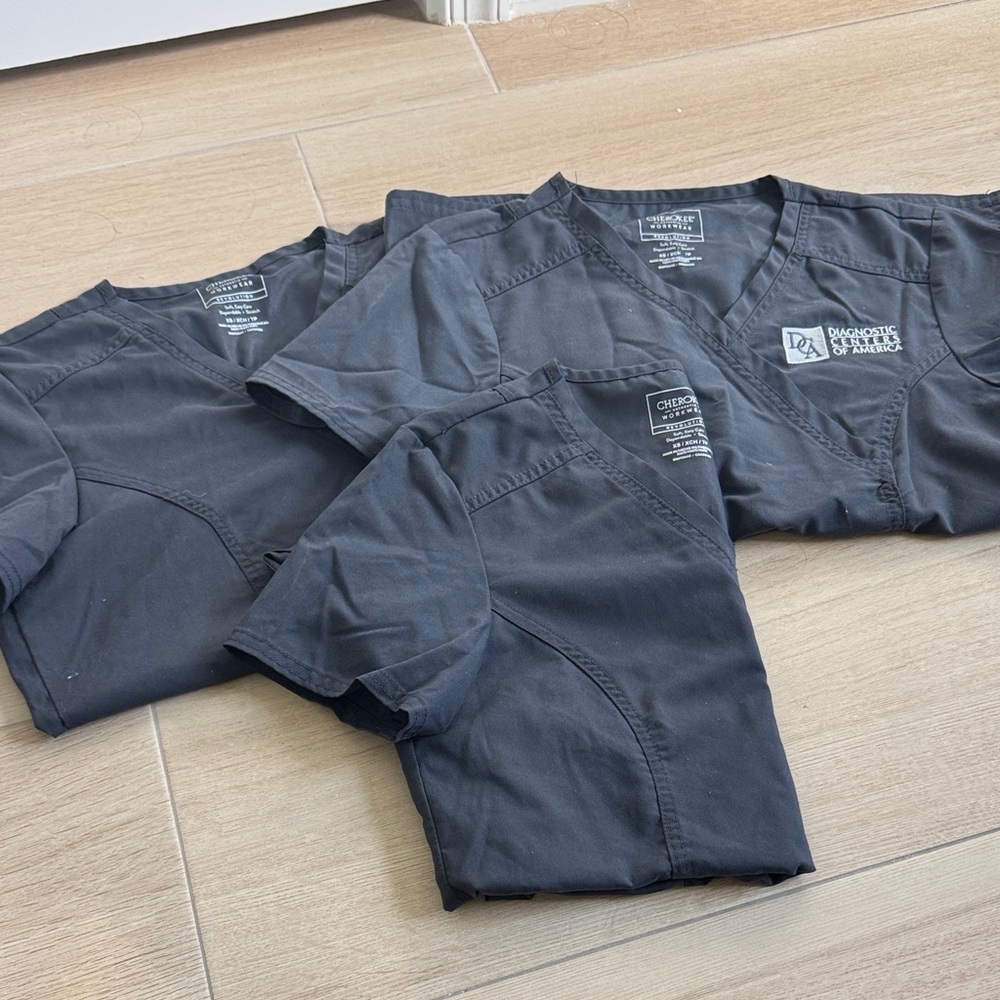 3-pk Women’s Cherokee Stretch Workwear Gray Scrub Tops